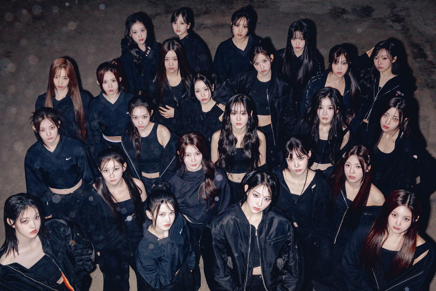 tripleS、K-POP女性グループ最多人数24人の完全体で初のSHOW CASEライブ開催！